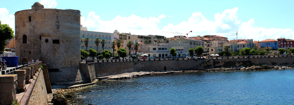 Alghero, spanische Hafenstadt in Sardinien