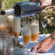 Aperitiv vor Meereskulisse: die Hochzeit in Sardinien