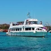 Schifffahrten mit Inselhopping im Maddalena- Naturpark Sardinien