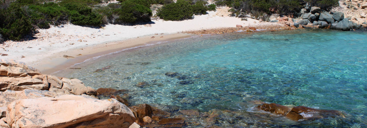 Finde deine perfekte Hochzeitslocation für deine Sardinienhochzeit am Meer